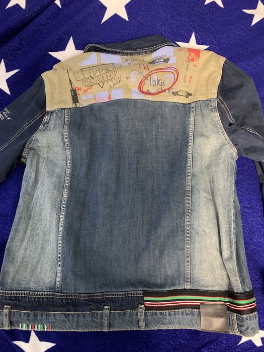 Продам новую джинсовую куртку фирмы Desigual