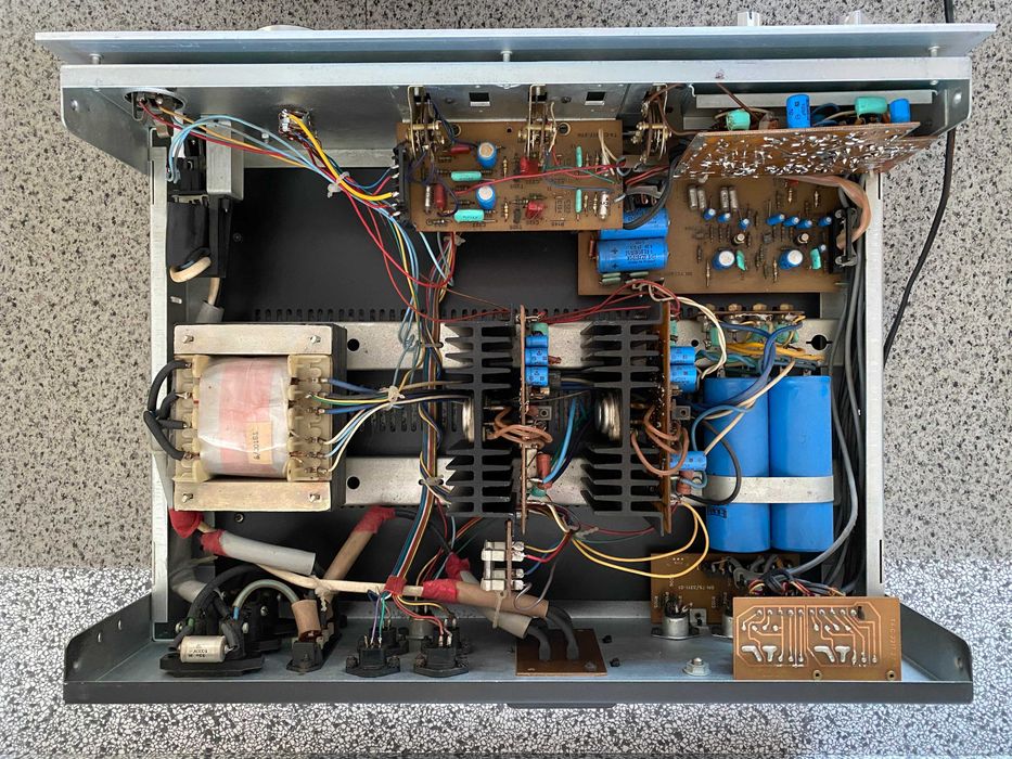 wzmacniacz Brandt electronique A2522 (eksportowa wersja Unitra WS-303)