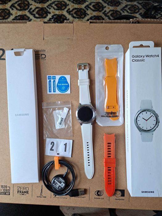 смарт годинник Samsung galaxy watch4 Classic 42мм. SM-R880 Silver