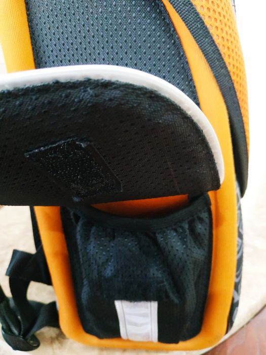 Рюкзак шкільний з ортопедичною спинкою.