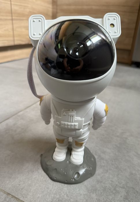 Galaktyczna Lampka Nocna dla Dzieci Projektor Gwiazd Astronauta Biały