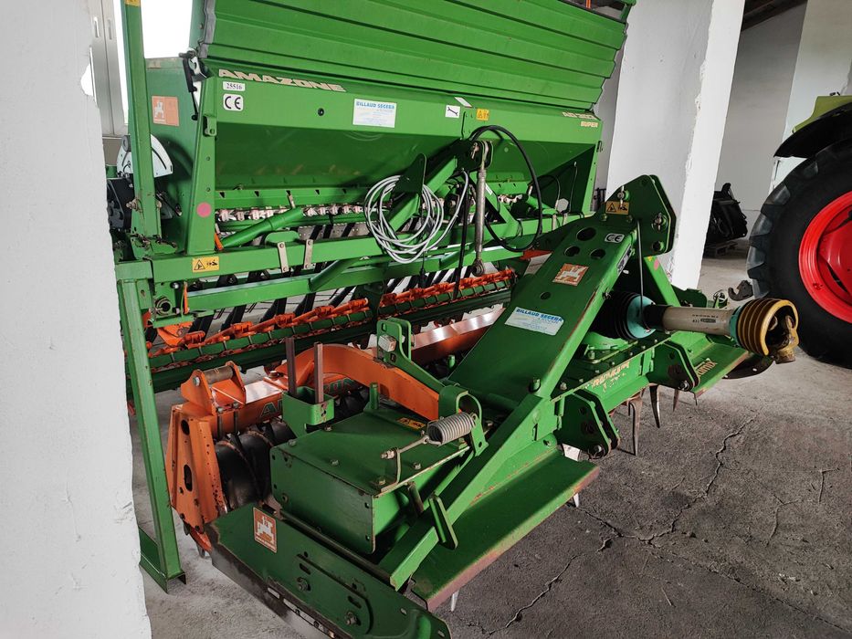 Zestaw Brona Amazone KG 303 Siewnik Amazone AD 303 D9