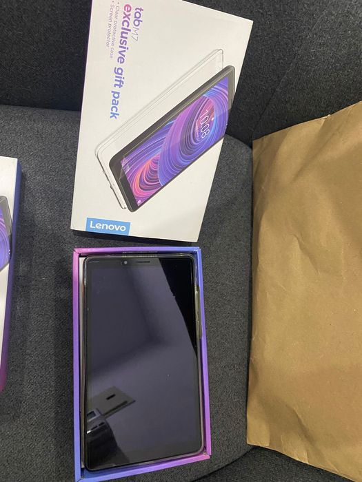 Tablet Lenovo M7