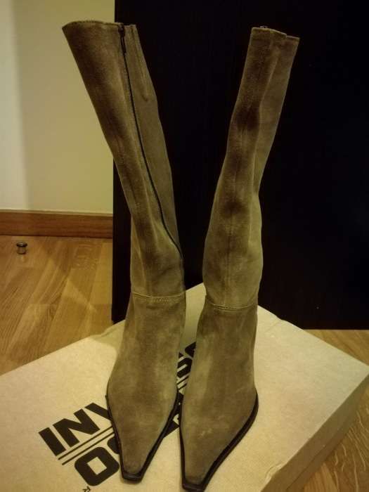 Botas de Cano Alto em Pele Castanho Claro NOVAS