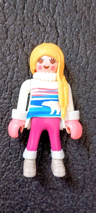 Bonecos Playmobil.