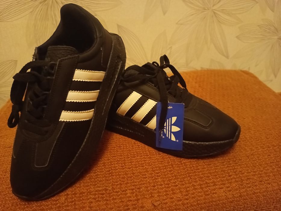 Кросівки жіночі Аdidas