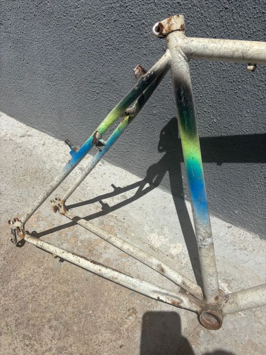 Quadro de bicicleta em aço