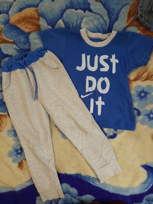 Одяг для хлопчика дешево костюми штани, джинси