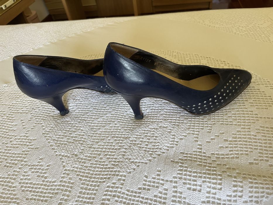 Sapatos tam 36 e bolsa em couro e pele