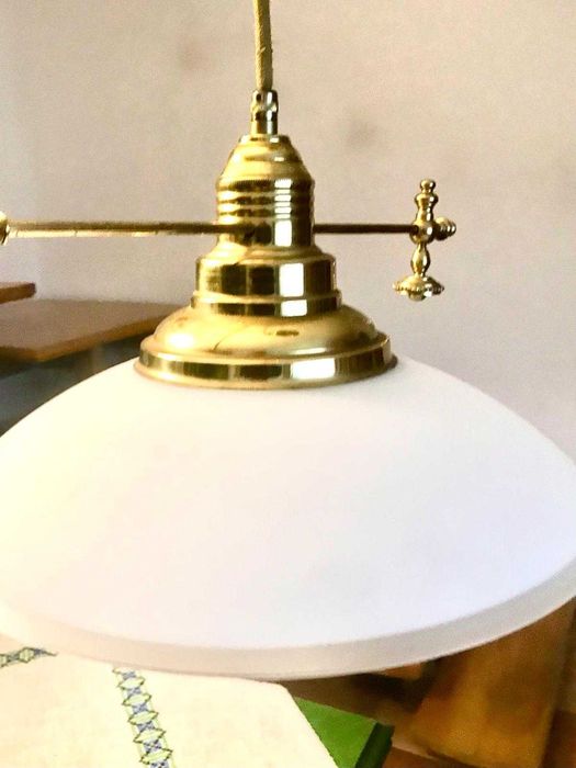 Lampa-stylowa-mosiezna-z przeciwwaga