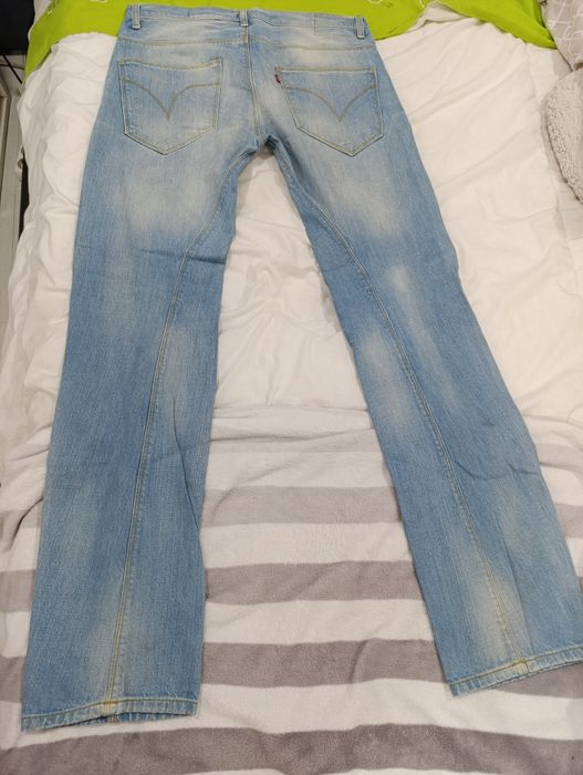 Levis Engineered Jeans