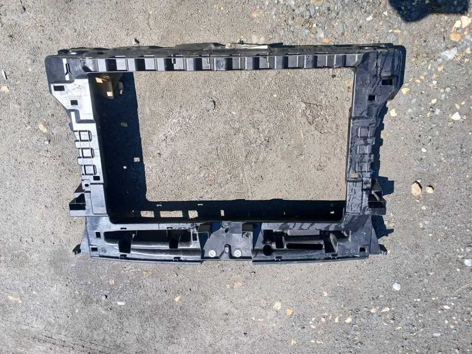 Pas przedni VW Touran CADDY III 2010-2015 OEM 1T0 805 588 AF