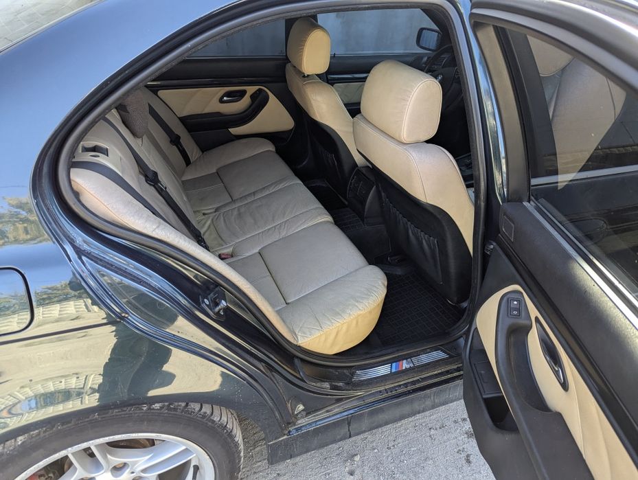 Автомобиль BMW E39 535