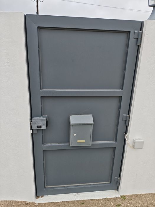 Portão pedonal aluminio