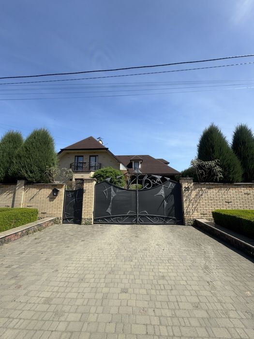 Продаж Сучасний Котедж з Ландшафтом території, Луцький р-н