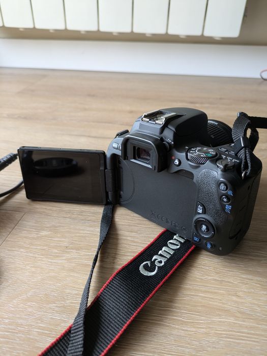 Kit Canon 200D com lente 18-55mm + Lentes 24mm f2.8 e 50mm F1.8