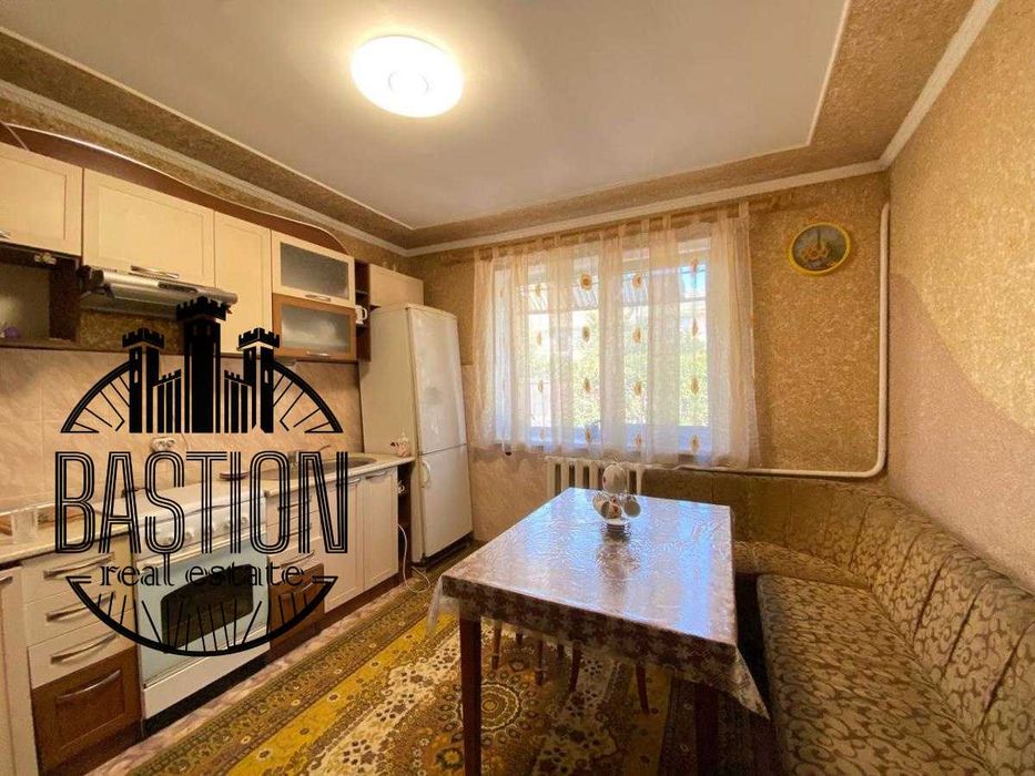 Продаж будинку у тихому та спокійному районі міста