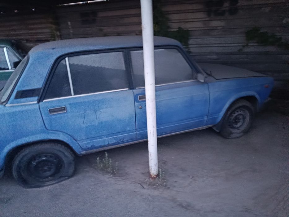 ваз 2105 автомобиль