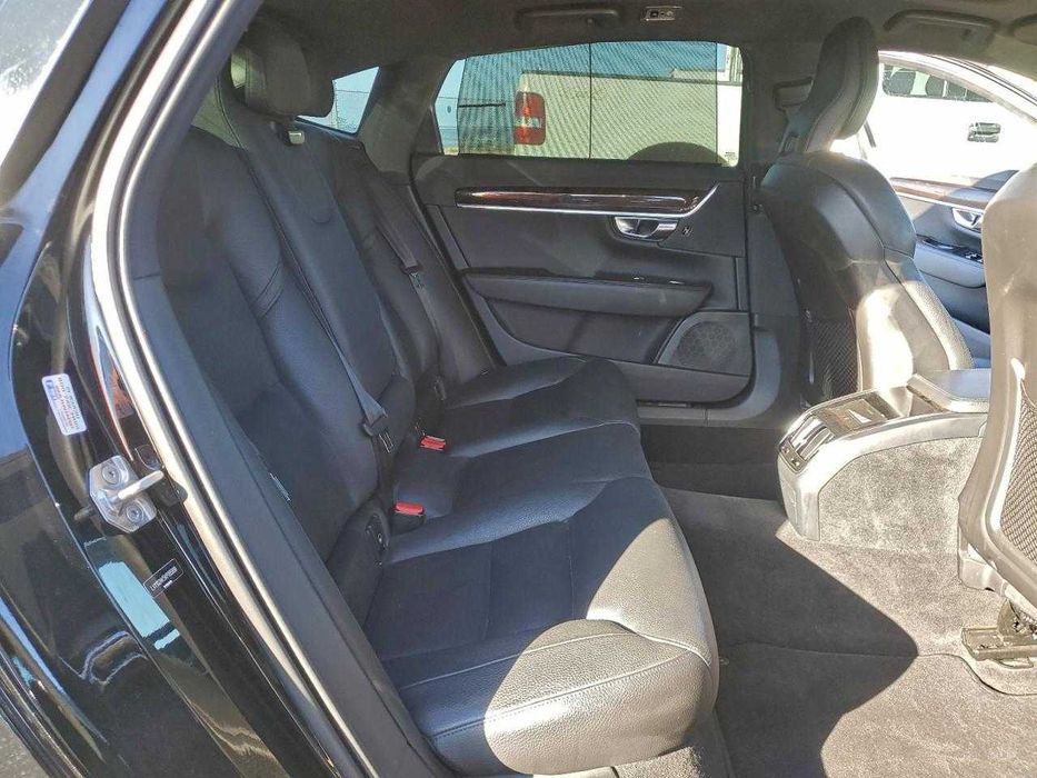 Volvo S90 T5 Momentum 2019