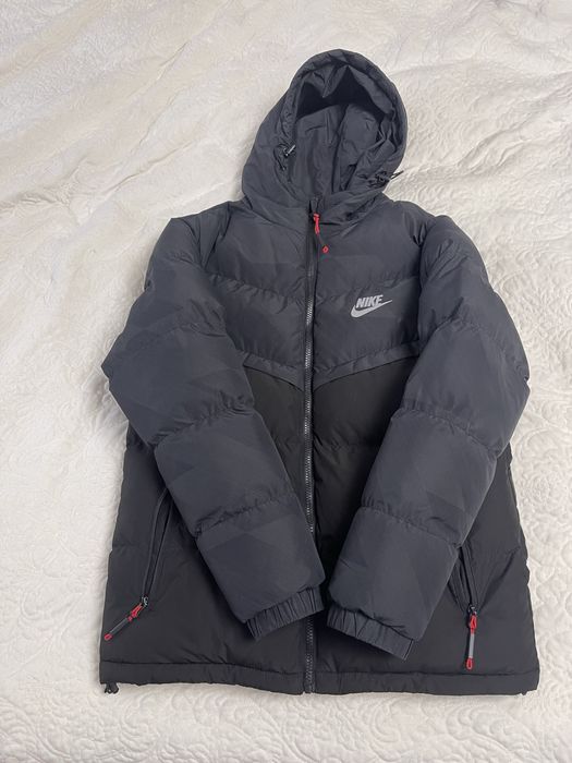 Зимова куртка Nike, розмір 170