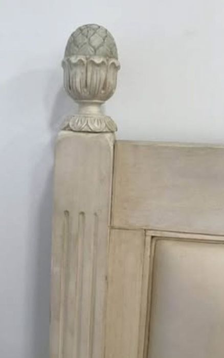 Cabeceira grande - Large double headboard.