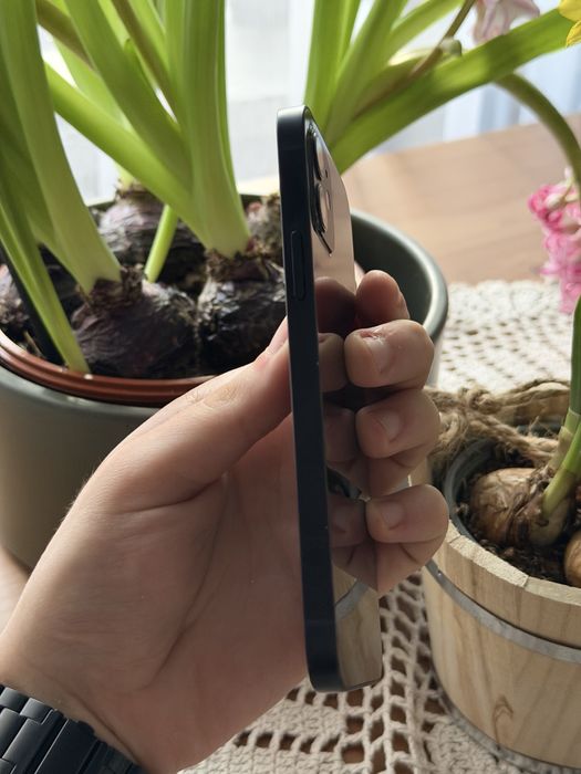 iPhone 12 - Stan BDB (kondycja baterii 95%)