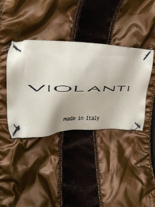 Куртка пух-перо,с капюшоном с натуральным отстегивающим мехом /Италия/