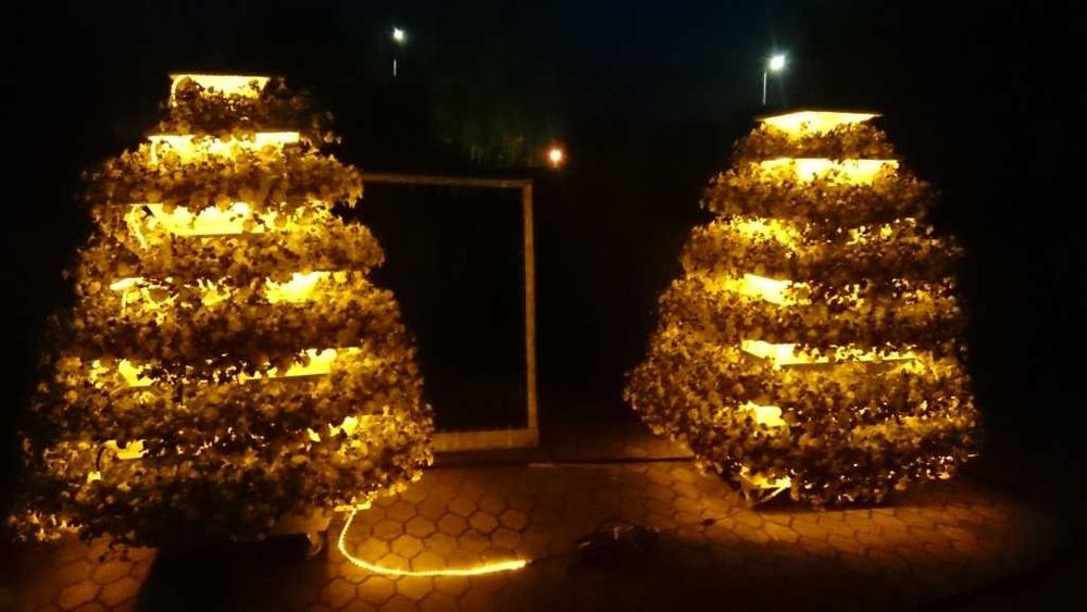 wieżę kwiatowe wy.2,2m podświetlane led półki