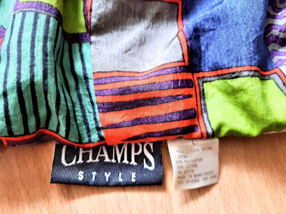 Женский спортивный костюм