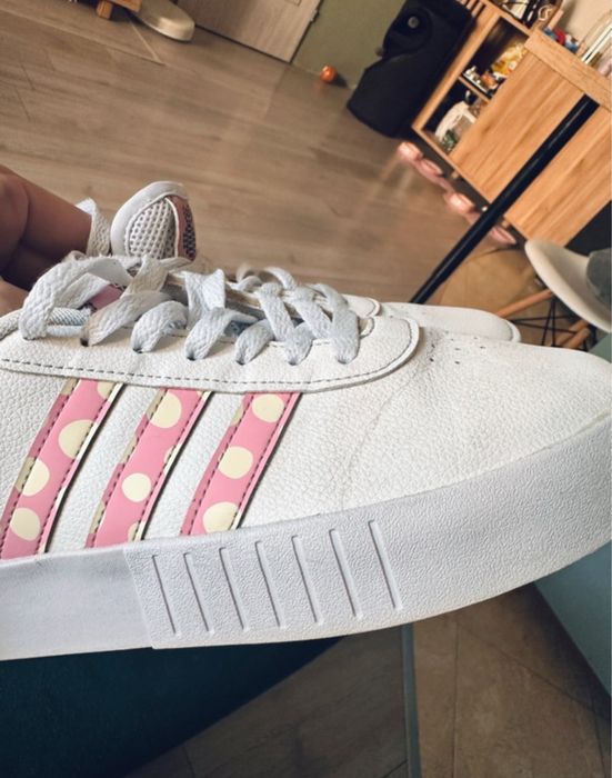 Adidas Court Bold GX5717 41 bardziej jak 40,5