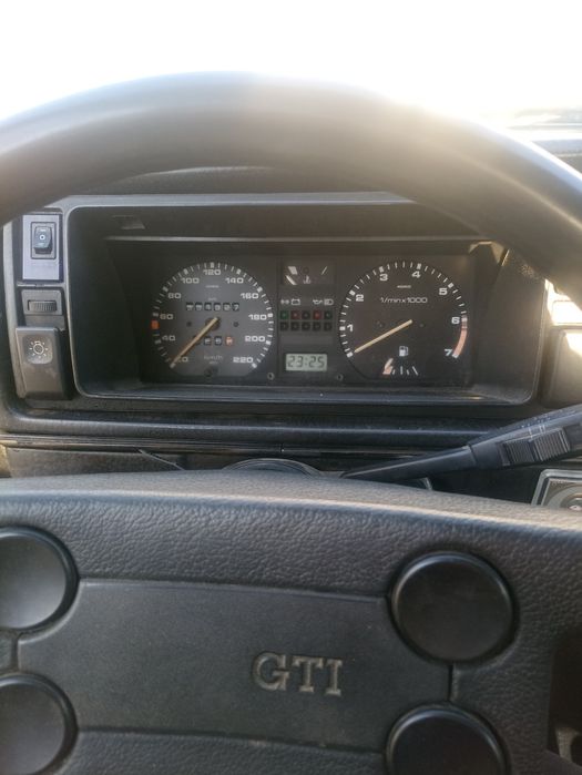 Volkswagen Golf 2