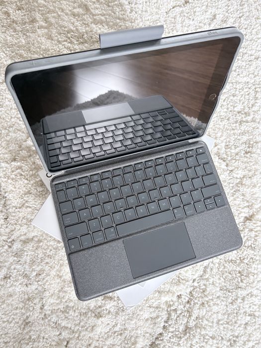 Ipad apple 8 gen 32 gb + etui klawiatura logitech combo touch
