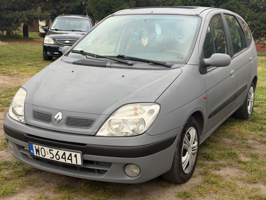 Renault Scenic.• 1.6 benzyna • hak • klima • szyberdach