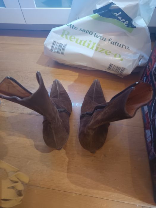 Vendo calçado para mulher bom estado
