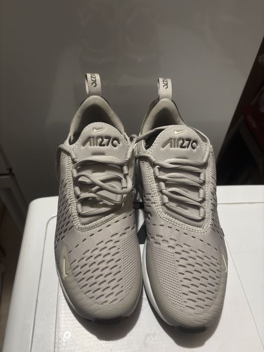 Nike Air Max 270