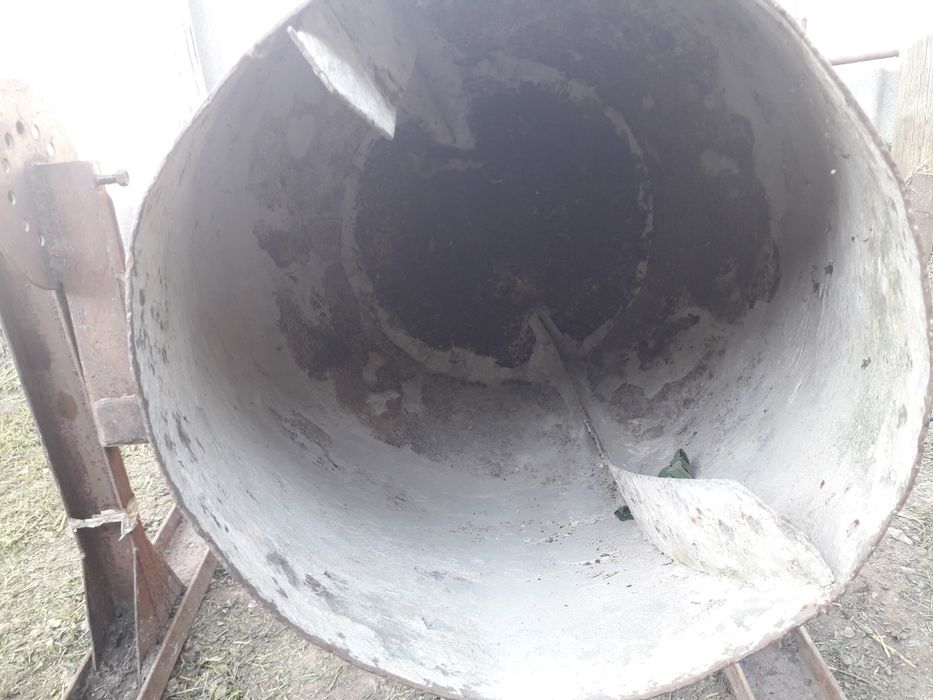 Продам редукторную бетономешалку