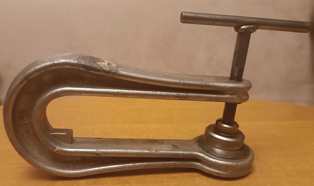 Otwornica wycinak do płytek