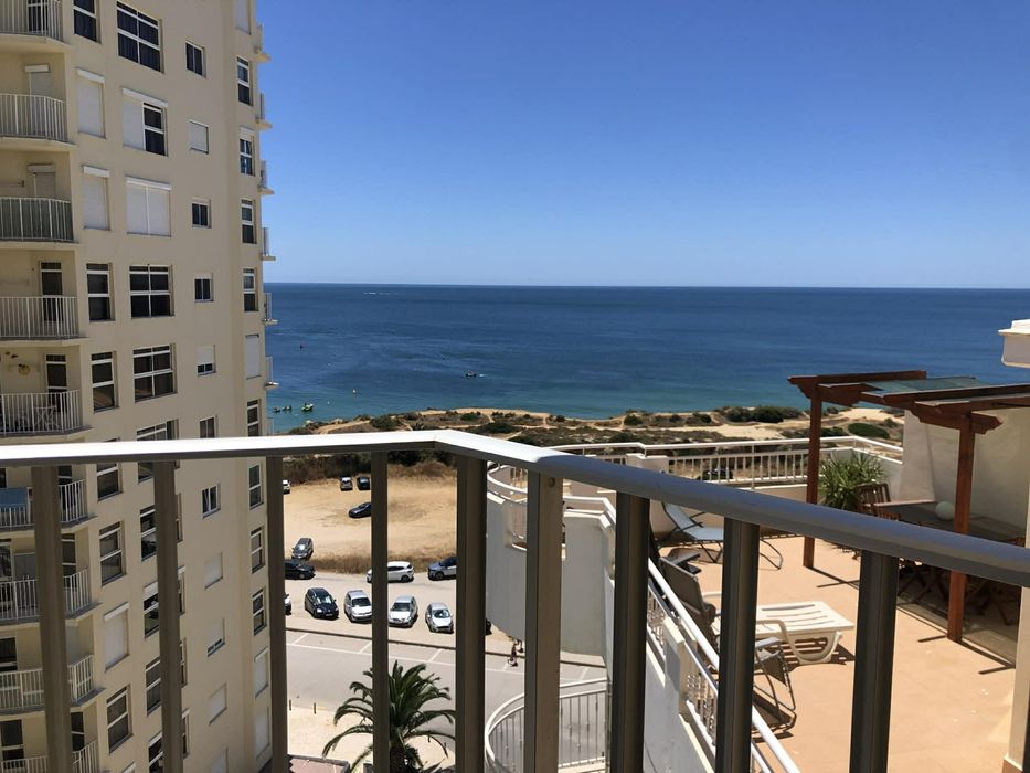 T1 com vista mar a 50 m da praia, em Armacão de Pêra
