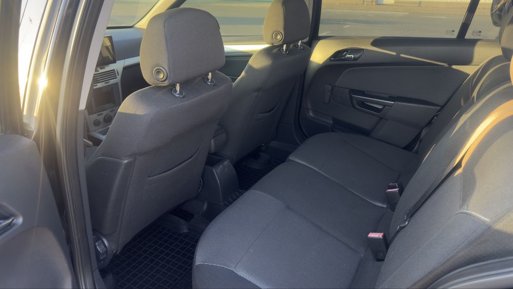 Opel Astra H 1.7 дизель 2009