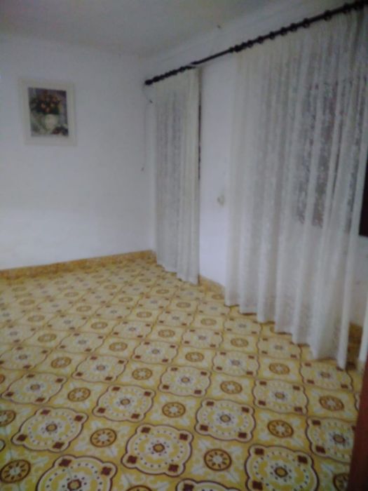 Vendo moradia no alto Alentejo.