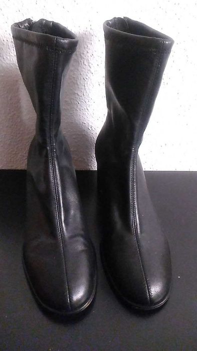 Босоніжки Buffalo  розмір 37