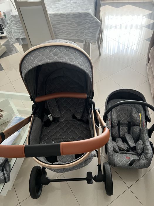 Carrinho de Bebé Trio 3 em 1 Midas (99x61x94 cm) em otimo estado