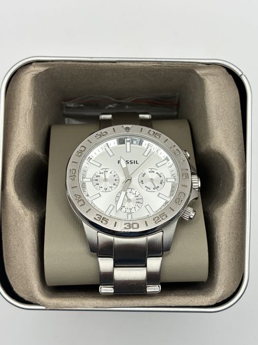 Zegarek męski Fossil na bransolecie