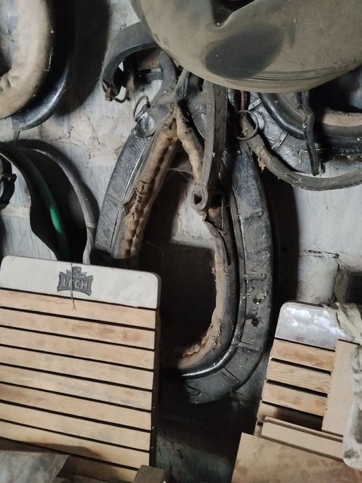 Sprzedam 4 zestawy do ubrania konia