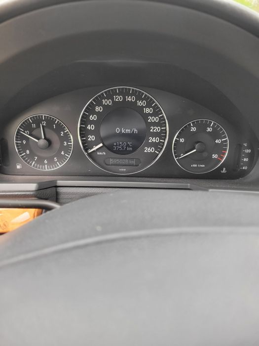 Mercedes w211 e320 CDI V6