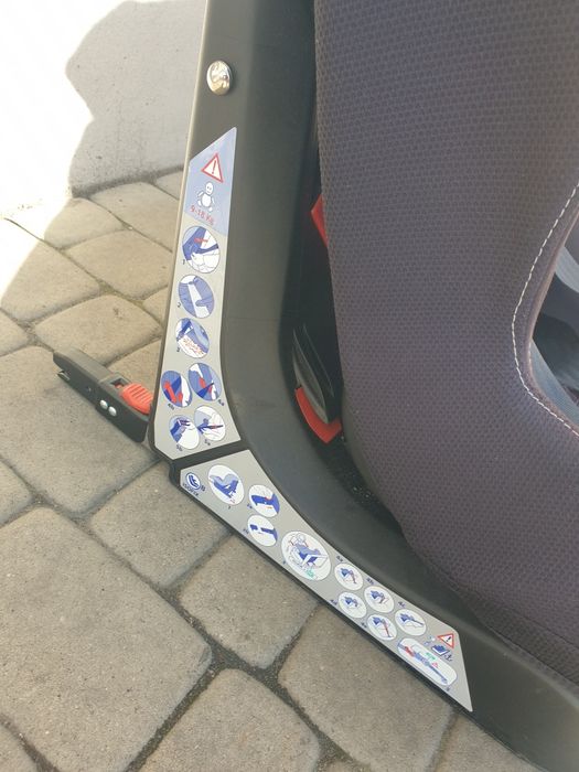 Fotelik isofix Chicco z funkcją spania 9-18