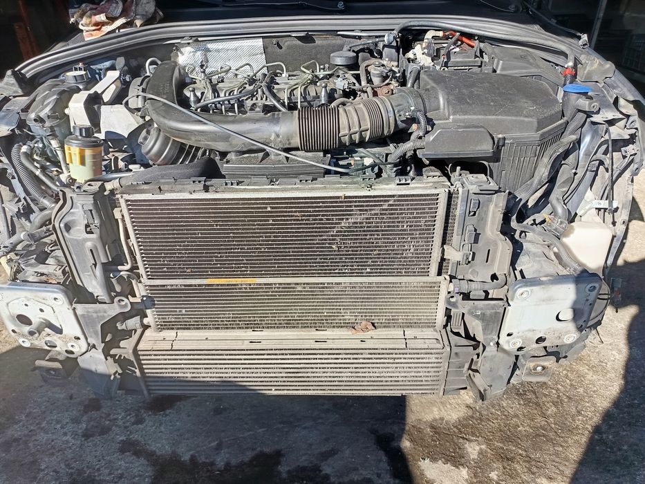 Frente volvo v60 plug-in híbrido