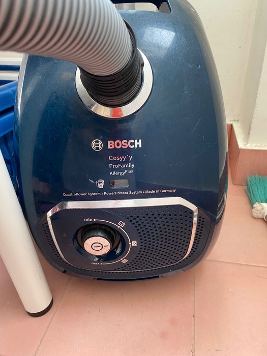 Aspirador Bosh em bom estado