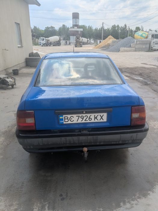 Опель вектра1.6 бенз