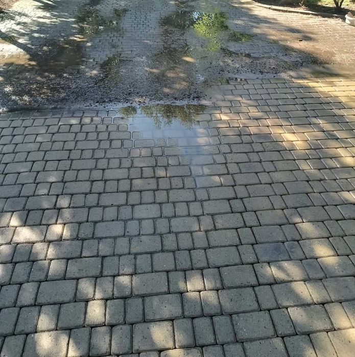 Malowanie dachu, mycie kostki brukowej